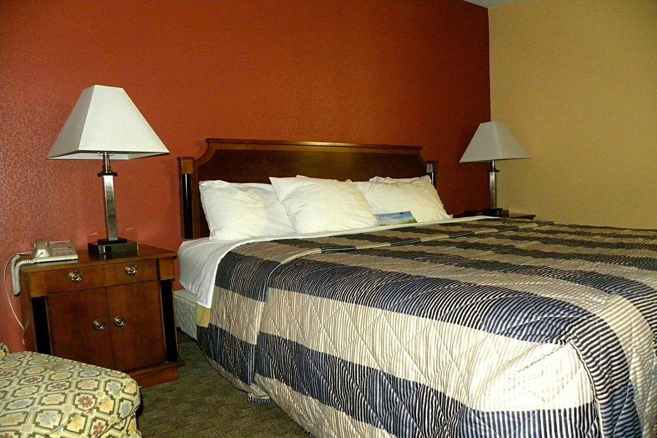 Days Inn By Wyndham Reading Wyomissing Extérieur photo